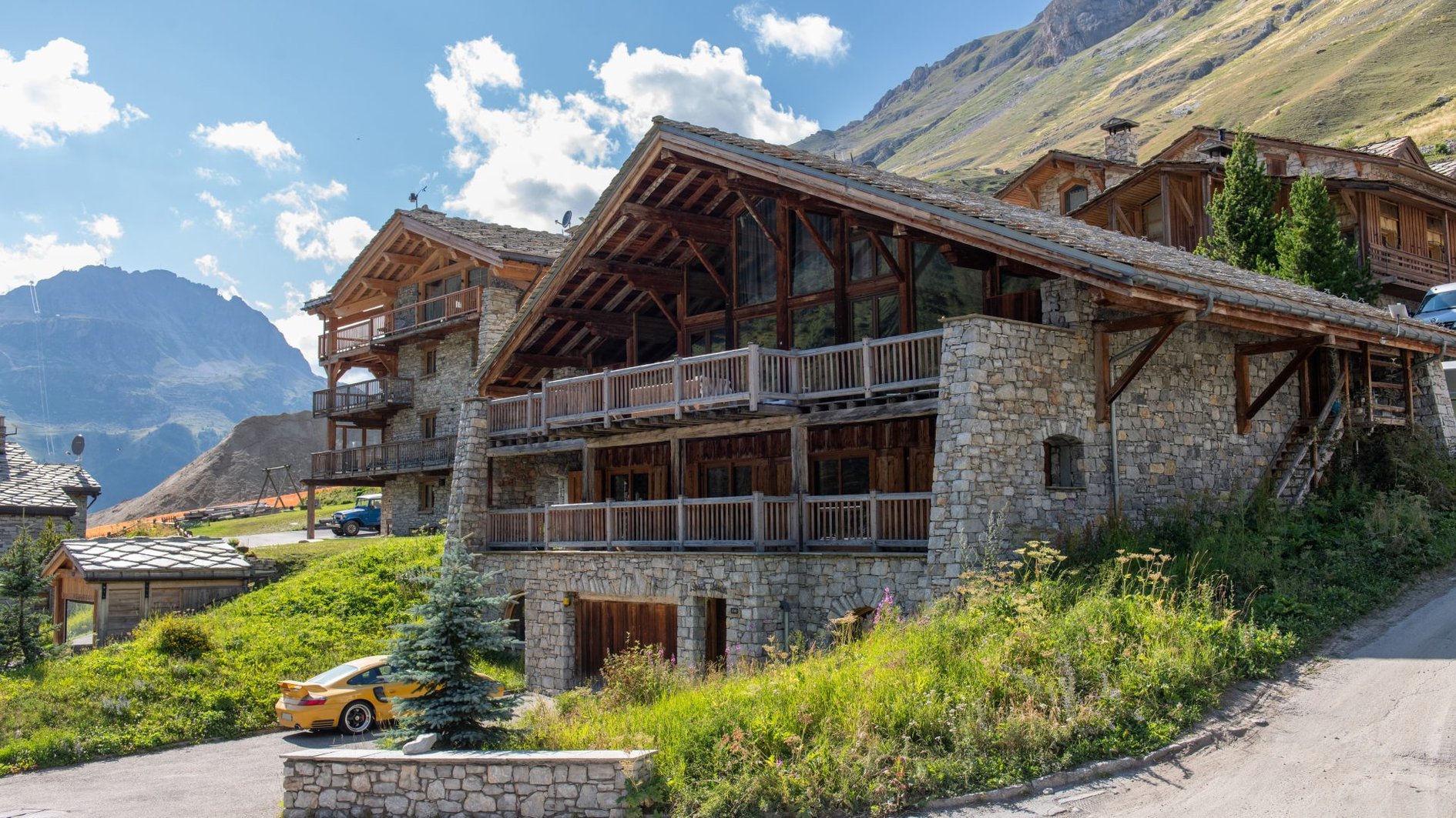 Chalet Lashca in Val d'Isère, France - Chalet exterior