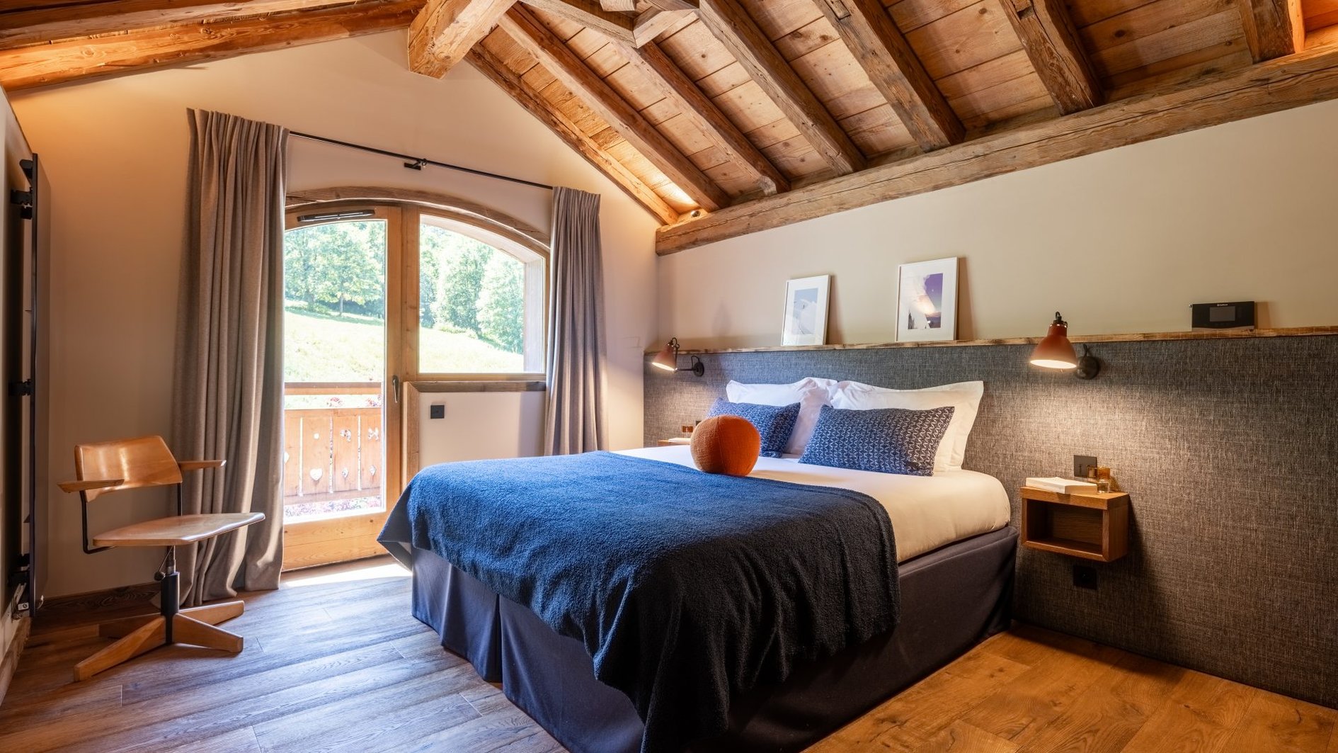 Chalet L’Orchidée in Méribel, France - Bedrooms