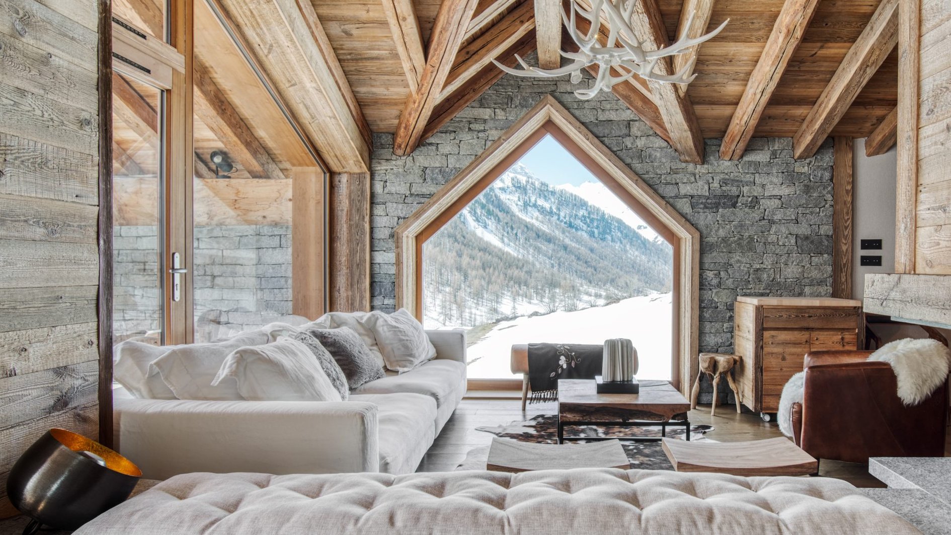Chalet Olympique in Val d'Isère, France - Living Area