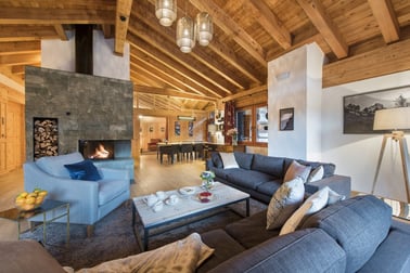 Alex - Living Area