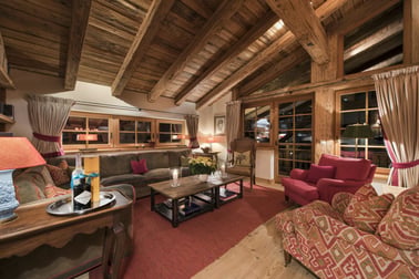Antoinette - Living Area