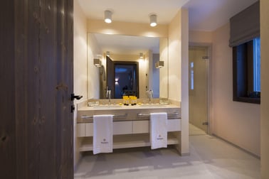 Balegia Apartment 3 - Bathrooms