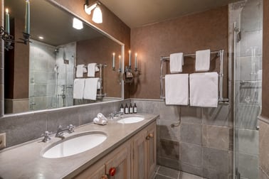 Breithorn - Bathrooms
