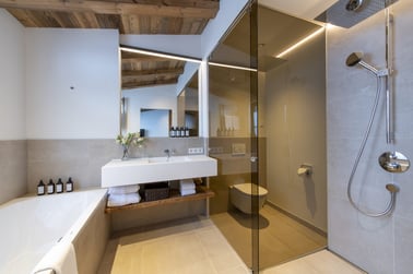 Brunnenhof 11 - Bathrooms