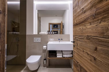 Brunnenhof 11 - Bathrooms
