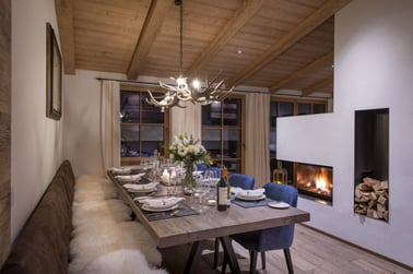 Brunnenhof 11 - Dining Area