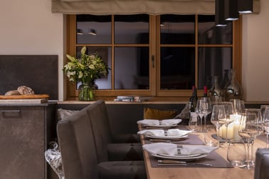 Brunnenhof 4 - Dining Area