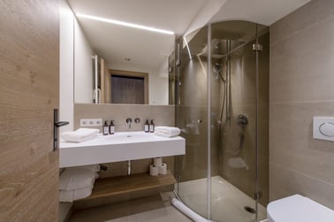 Brunnenhof 7 - Bathrooms
