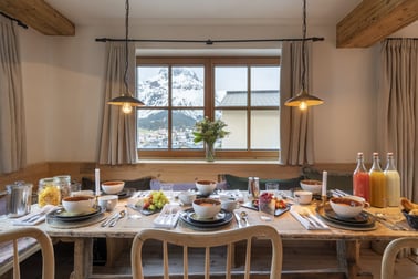 Brunnenhof 8 - Dining Area
