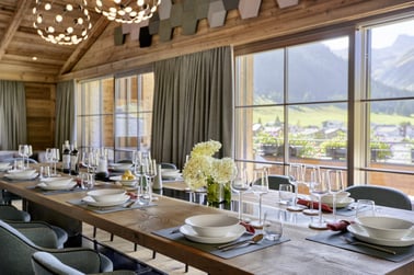 Chalet Alpha - Dining Area
