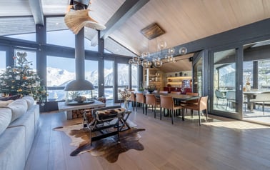 Chalet B - Dining Area