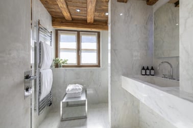 Chalet Carat - Bathrooms