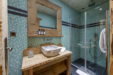 Chalet Carat - Bathrooms