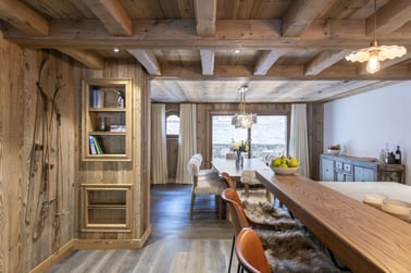 Chalet Caribou