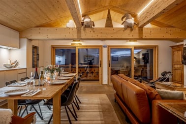 Chalet Clos d’Abeilles - Dining Area