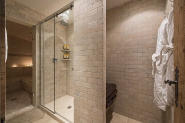 Chalet Petit Ours - Bathrooms