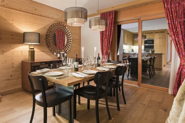 Chalet Shalimar - Dining Area