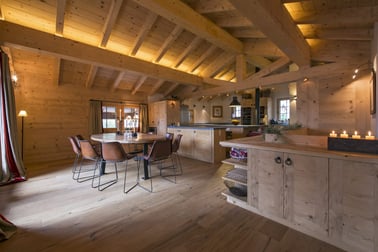 Deux Rivieres - Dining Area