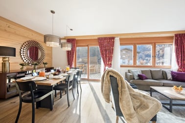 Schwarzee - Dining Area