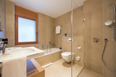 Schwarzee - Bathrooms