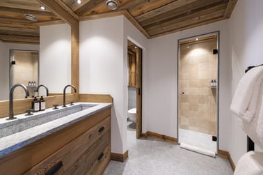 Grand Pré 2 - Bathrooms