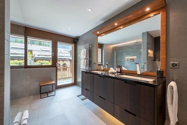 Haus Leytron - Bathrooms