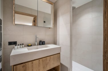 Manej Apartment 8