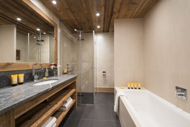 Mont Tremblant - Bathrooms