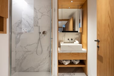 Sasha Apartment 3 - Bathrooms