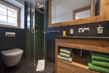 Sayeu 116 - Bathrooms