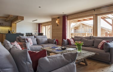 Sayeu 116 - Living Area