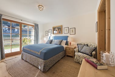 Alexandra - Bedrooms