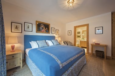 Alexandra - Bedrooms