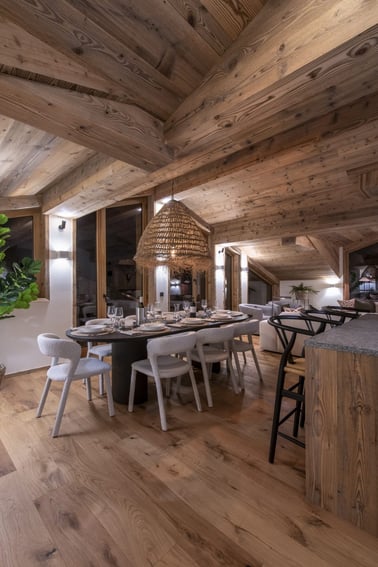 Arolay Penthouse - Dining Area