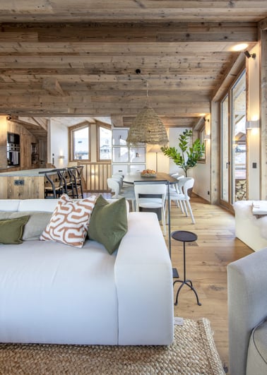 Arolay Penthouse - Dining Area