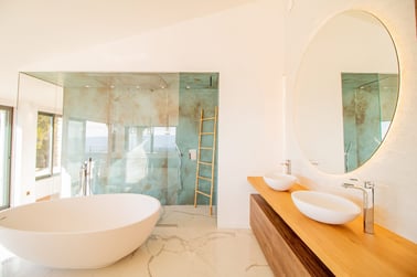 Bastide M - Bathrooms