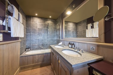 Breithorn - Bathrooms