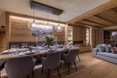 Brunnenhof 10 - Dining Area