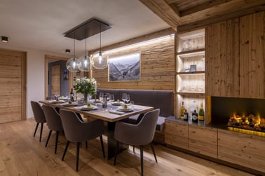 Brunnenhof 10 - Dining Area