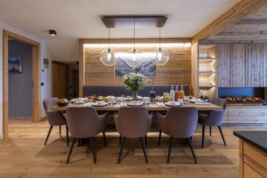 Brunnenhof 10 - Dining Area