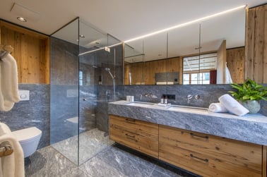 Brunnenhof 10 - Bathrooms