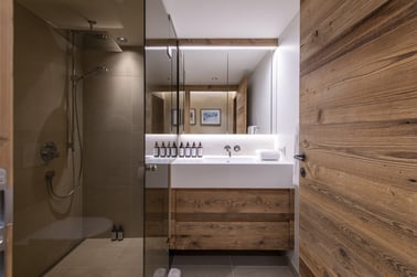 Brunnenhof 13 - Bathrooms