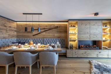 Brunnenhof 9 - Dining Area