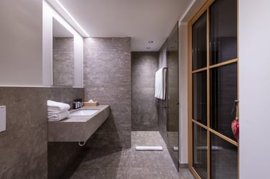 Brunnenhof 9 - Bathrooms