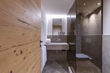 Brunnenhof 9 - Bathrooms