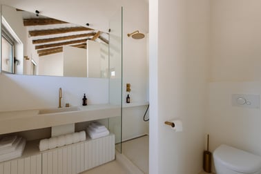 Casa Donoma - Bathrooms
