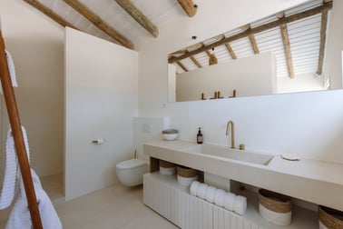 Casa Donoma - Bathrooms