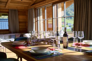 Chalet Alpha - Dining Area