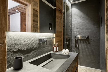 Chalet Alpha - Bathrooms