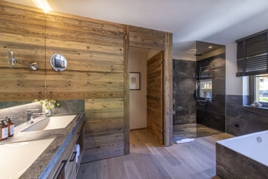 Chalech L - Bathrooms